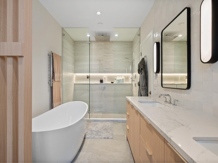 Photo 22 at 1295 Duchess Avenue, Ambleside, West Vancouver