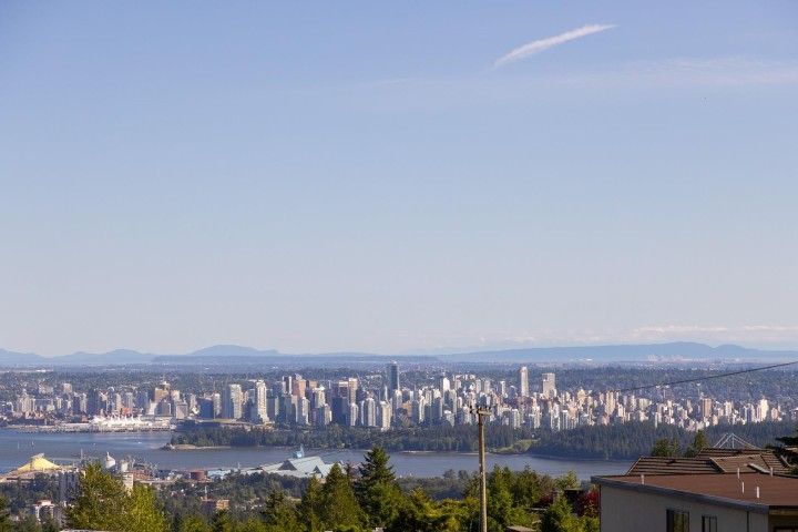 Photo 4 at 661 Andover Crescent, British Properties, West Vancouver