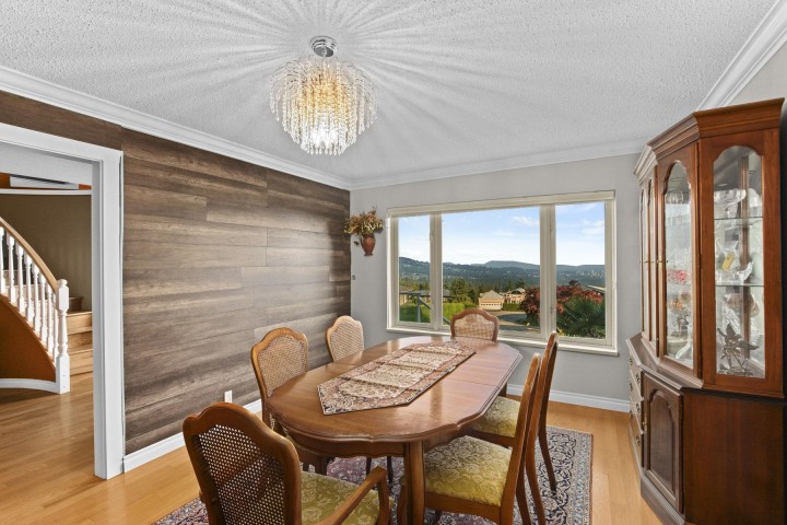 Photo 8 at 661 Andover Crescent, British Properties, West Vancouver