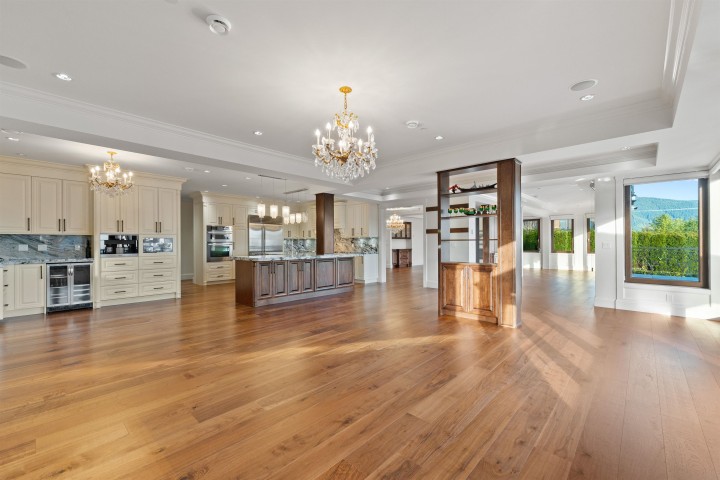 Photo 7 at 1118 Crestline Road, British Properties, West Vancouver