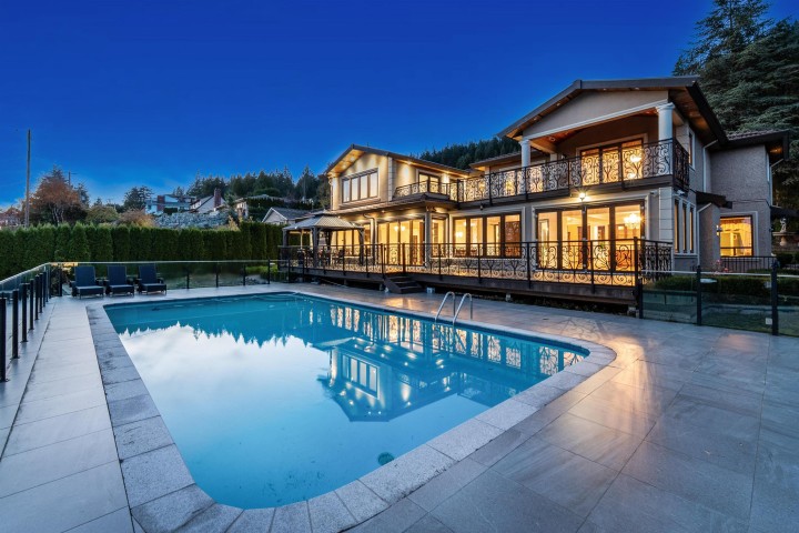 Photo 1 at 1118 Crestline Road, British Properties, West Vancouver