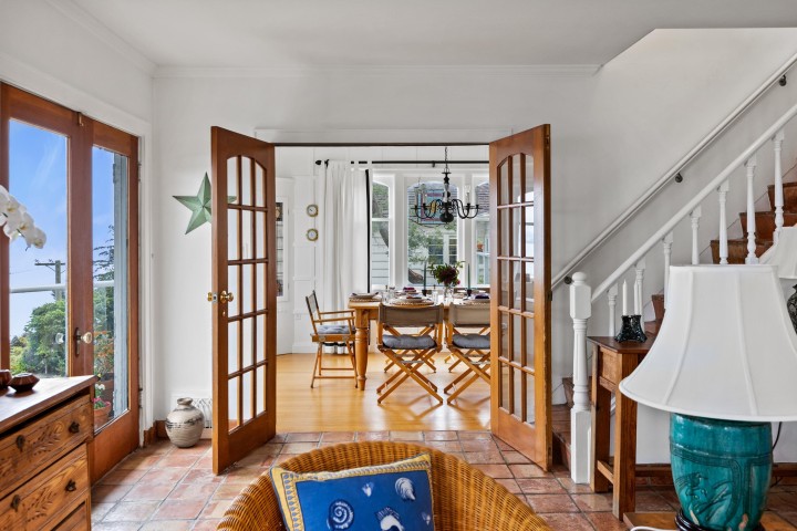 Photo 5 at 3615 Sunset Lane, West Bay, West Vancouver