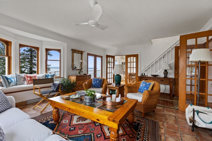 Photo 11 at 3615 Sunset Lane, West Bay, West Vancouver