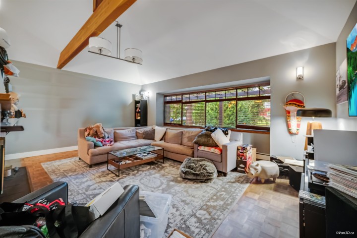 Photo 8 at 3758 W 35th Avenue, Dunbar, Vancouver West