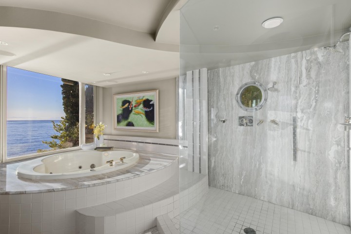 Photo 20 at 3912 Marine Drive, West Bay, West Vancouver