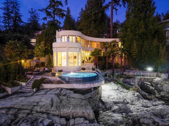 Photo 37 at 3912 Marine Drive, West Bay, West Vancouver