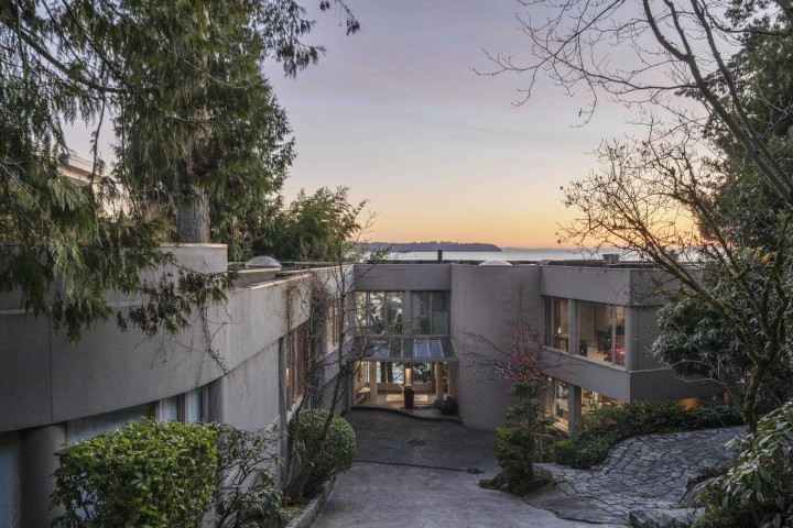 Photo 4 at 3912 Marine Drive, West Bay, West Vancouver