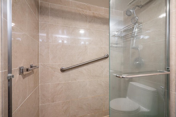 Photo 23 at 602 - 2090 Argyle Avenue, Dundarave, West Vancouver