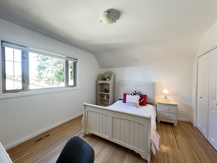 Photo 33 at 3791 Southridge Avenue, Bayridge, West Vancouver