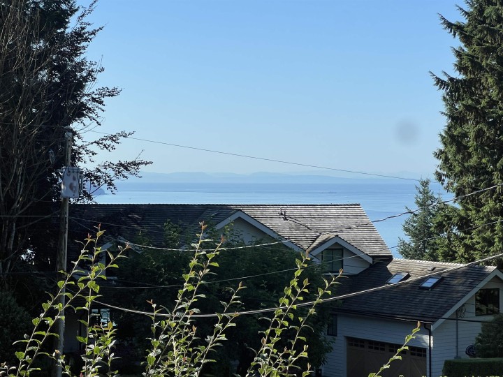 Photo 35 at 3791 Southridge Avenue, Bayridge, West Vancouver