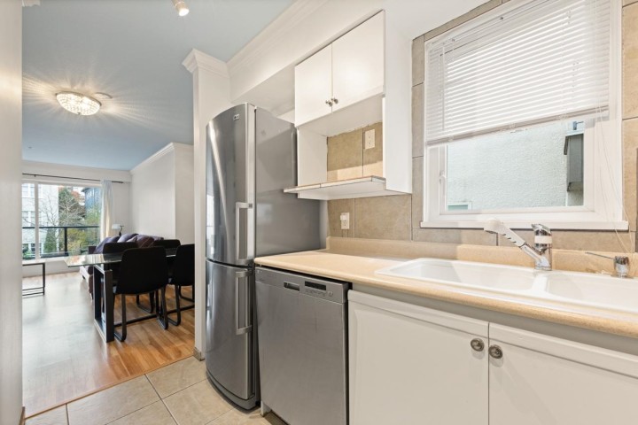 Photo 10 at 201 - 1554 Burnaby Street, West End VW, Vancouver West