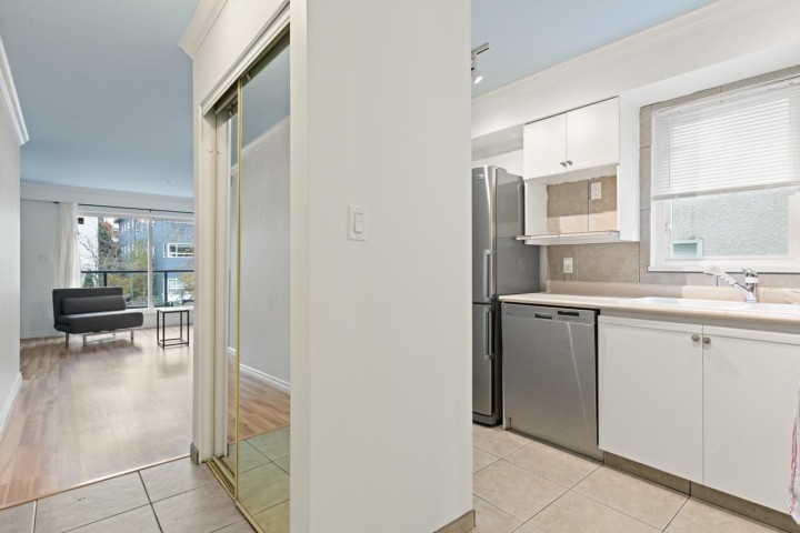 Photo 11 at 201 - 1554 Burnaby Street, West End VW, Vancouver West