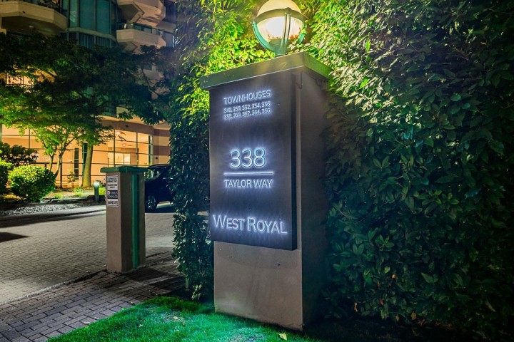 Photo 2 at 4D - 338 Taylor Way, Park Royal, West Vancouver