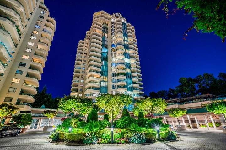 Photo 1 at 4D - 338 Taylor Way, Park Royal, West Vancouver