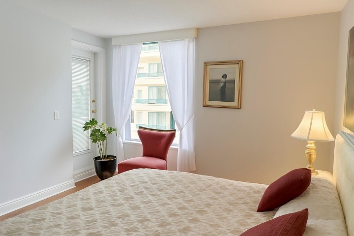 Photo 10 at 4D - 338 Taylor Way, Park Royal, West Vancouver