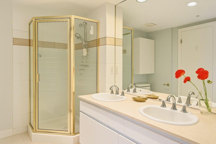 Photo 11 at 4D - 338 Taylor Way, Park Royal, West Vancouver