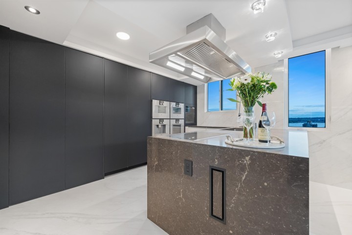 Photo 24 at 1501 - 845 Chilco Street, West End VW, Vancouver West