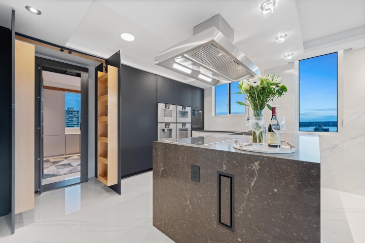 Photo 21 at 1501 - 845 Chilco Street, West End VW, Vancouver West