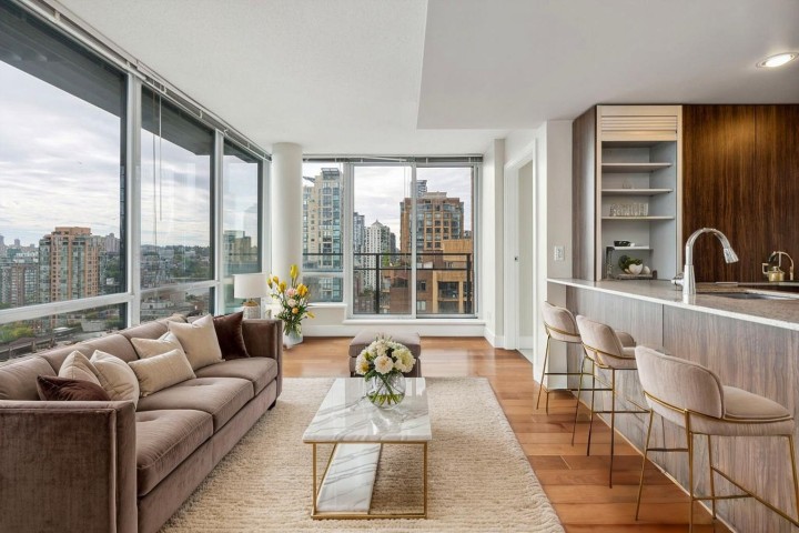 Photo 33 at 1801 - 1088 Richards Street, Yaletown, Vancouver West