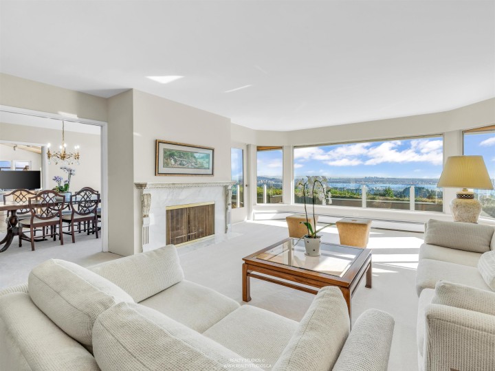 Photo 2 at 1331 Chartwell Drive, Chartwell, West Vancouver