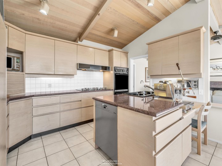 Photo 8 at 1331 Chartwell Drive, Chartwell, West Vancouver