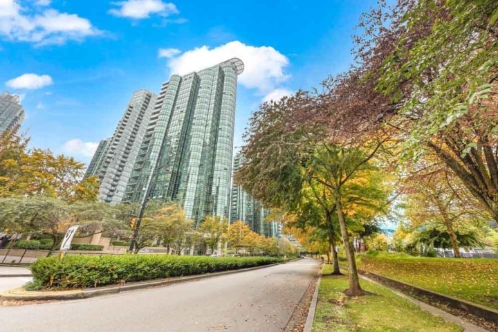 Photo 17 at 507 - 555 Jervis Street, Coal Harbour, Vancouver West
