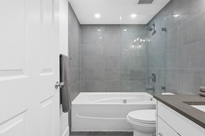 Photo 15 at 312 - 555 Abbott Street, Downtown VW, Vancouver West