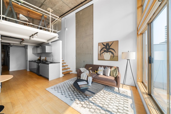 Photo 5 at 413 - 1529 W 6th Avenue, False Creek, Vancouver West