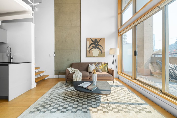 Photo 4 at 413 - 1529 W 6th Avenue, False Creek, Vancouver West