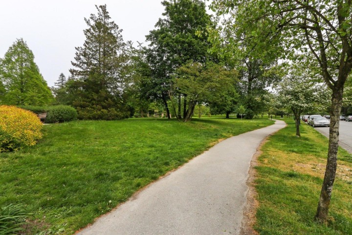 Photo 9 at 1406 - 4655 Valley Drive, Quilchena, Vancouver West