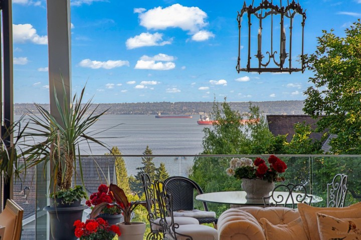 Photo 3 at 2538 Ottawa Avenue, Dundarave, West Vancouver