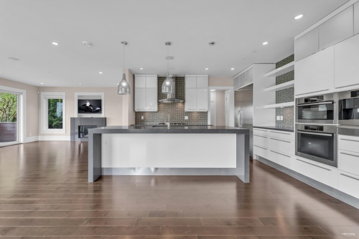 Photo 11 at 2548 Mathers Avenue, Dundarave, West Vancouver