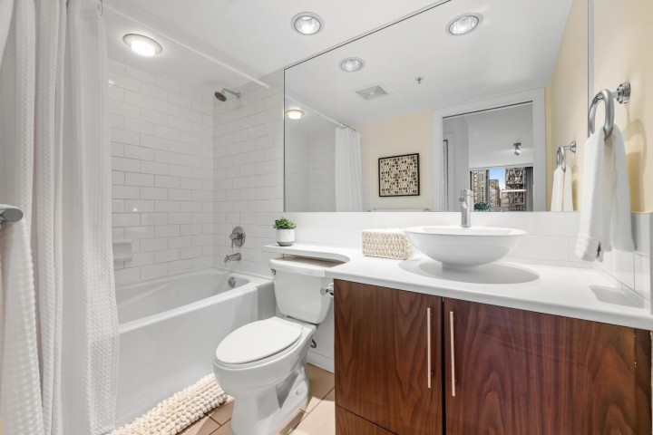 Photo 17 at 804 - 1225 Richards Street, Downtown VW, Vancouver West