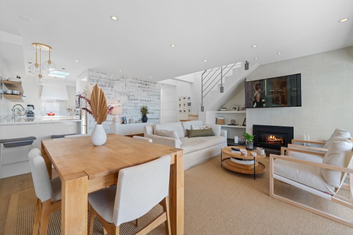 Photo 5 at 41 - 2238 Folkestone Way, Panorama Village, West Vancouver