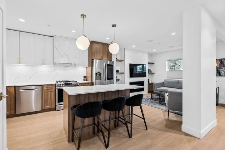 Photo 10 at 1022 Odlum Drive, Grandview Woodland, Vancouver East