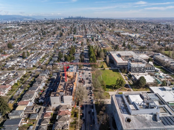 Photo 12 at 301 - 133 W 49th Avenue, Oakridge VW, Vancouver West