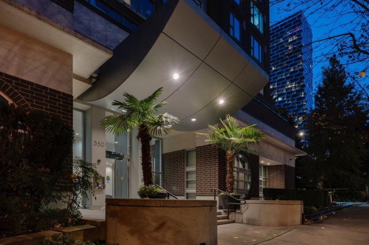 Photo 30 at 1705 - 550 Pacific Street, Yaletown, Vancouver West