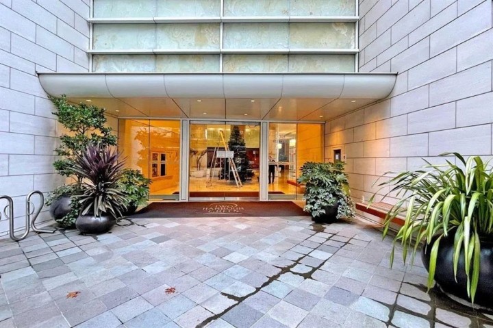 Photo 12 at 1001 - 1139 W Cordova Street, Coal Harbour, Vancouver West