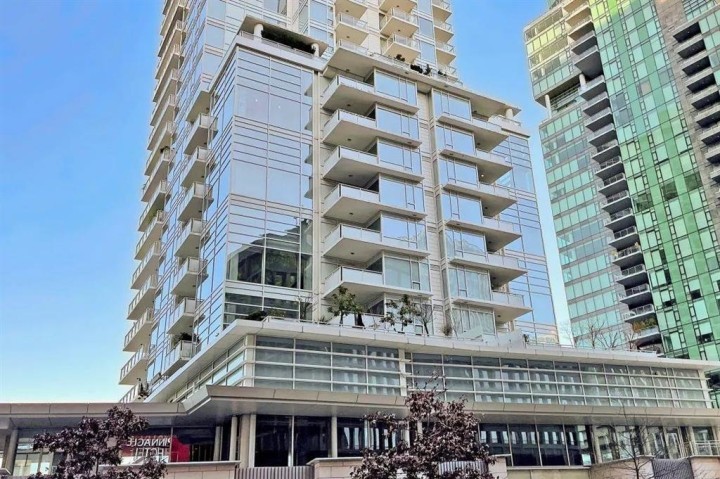 Photo 10 at 1001 - 1139 W Cordova Street, Coal Harbour, Vancouver West