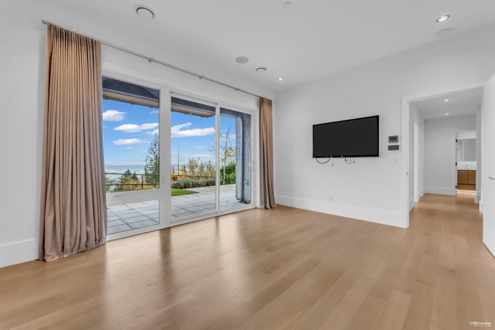 Photo 23 at 3018 Burfield Place, Cypress Park Estates, West Vancouver