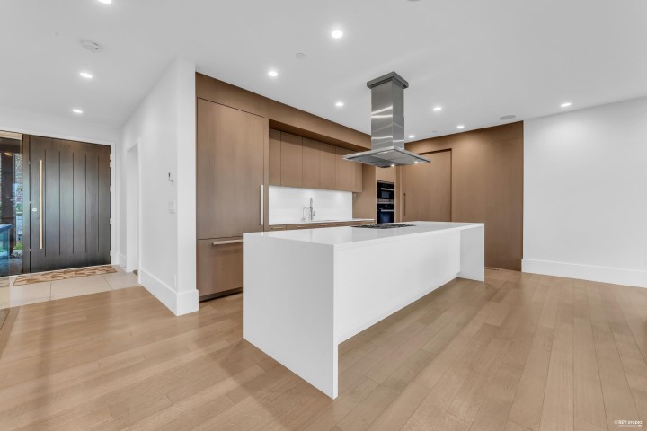 Photo 10 at 3018 Burfield Place, Cypress Park Estates, West Vancouver