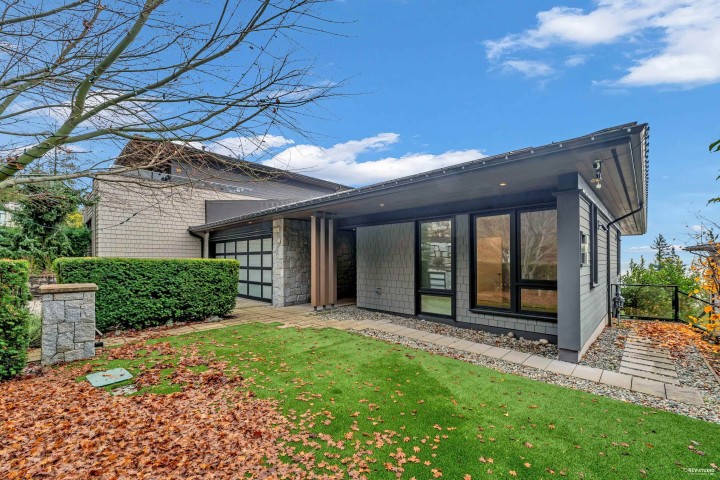 Photo 39 at 3018 Burfield Place, Cypress Park Estates, West Vancouver