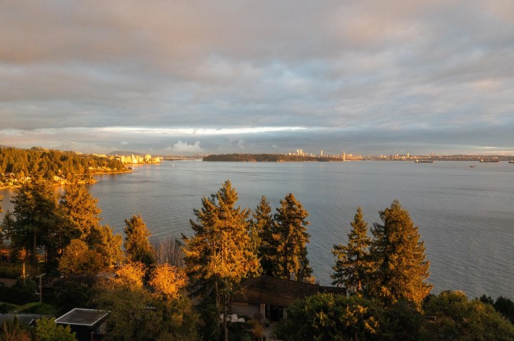 Photo 2 at 3602 Creery Avenue, West Bay, West Vancouver