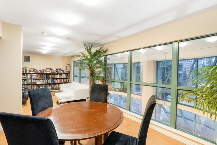 Photo 17 at 304 - 939 Homer Street, Yaletown, Vancouver West