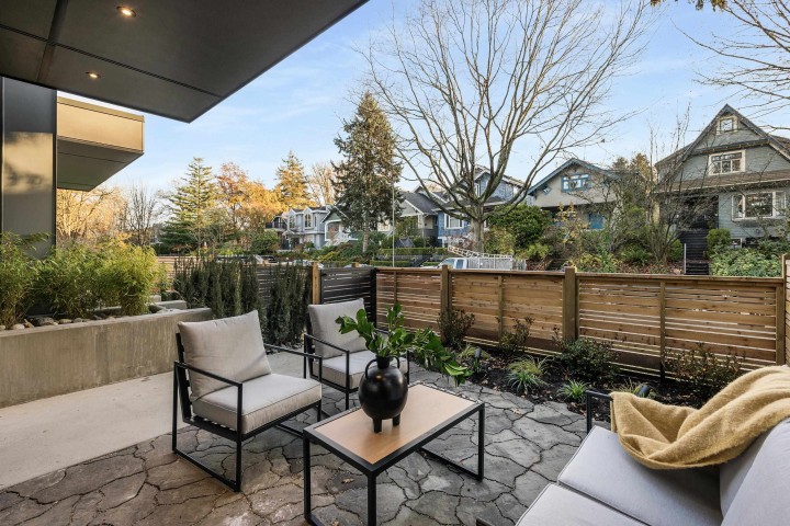 Photo 7 at 2 - 275 W 17th Avenue, Cambie, Vancouver West
