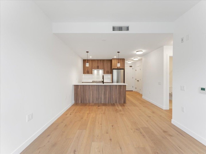 Photo 7 at 201 - 6859 Cambie Street, South Cambie, Vancouver West