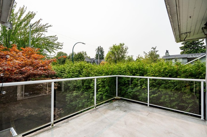 Photo 11 at 1796 W 14th Avenue, Fairview VW, Vancouver West