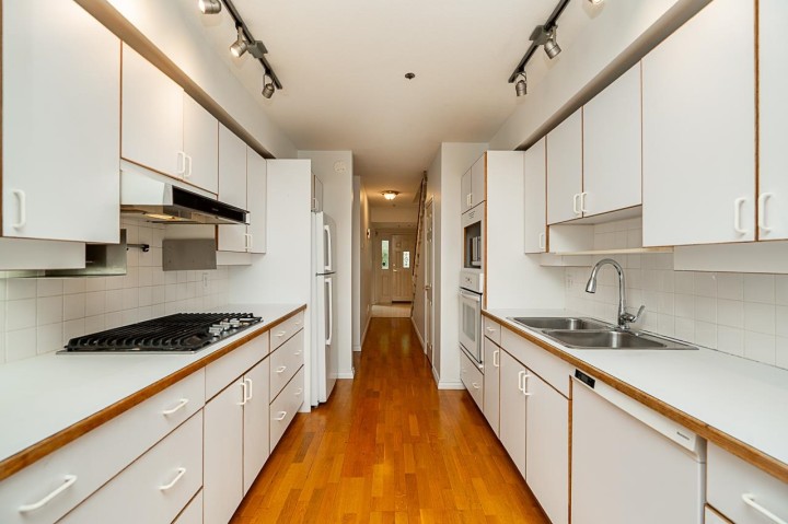 Photo 8 at 1796 W 14th Avenue, Fairview VW, Vancouver West