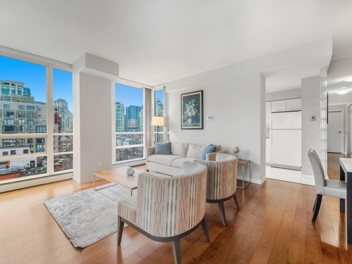 Photo 6 at 18C - 139 Drake Street, Yaletown, Vancouver West