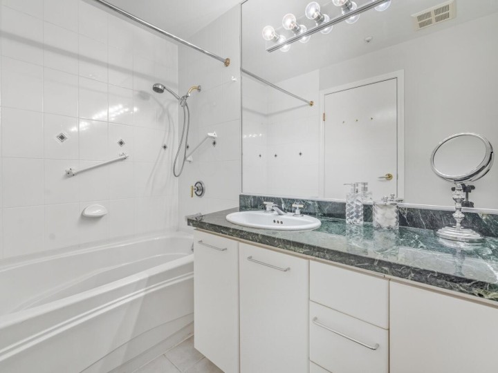 Photo 18 at 18C - 139 Drake Street, Yaletown, Vancouver West